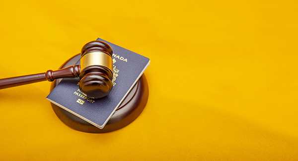 Comment un avocat peut-il aider avec une demande d’immigration
